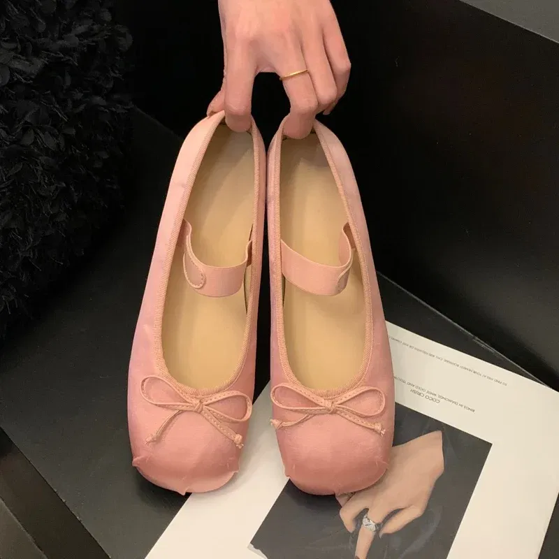 Color: Beige, Shoe Size: 39 - 2023Luxury Satin Silk Ballet Shoes Woman Classic Square Toe Bowtie Elastic Band Ballerina Flats Ladies Soft Loafers