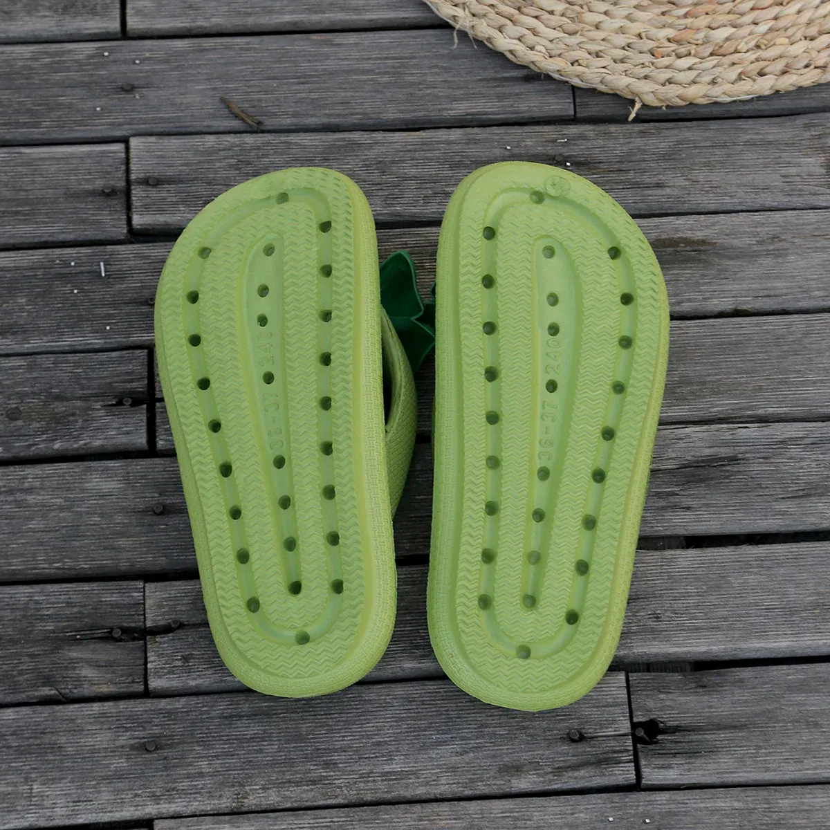 Color: YELLOW OCHRE, Shoe Size: 42-43 - Summer Multi Color Women's Flip Flops Fashionable Metallic Teddy Bear Bow Slide Sandal Beach Vacation Home Versatile Footwear