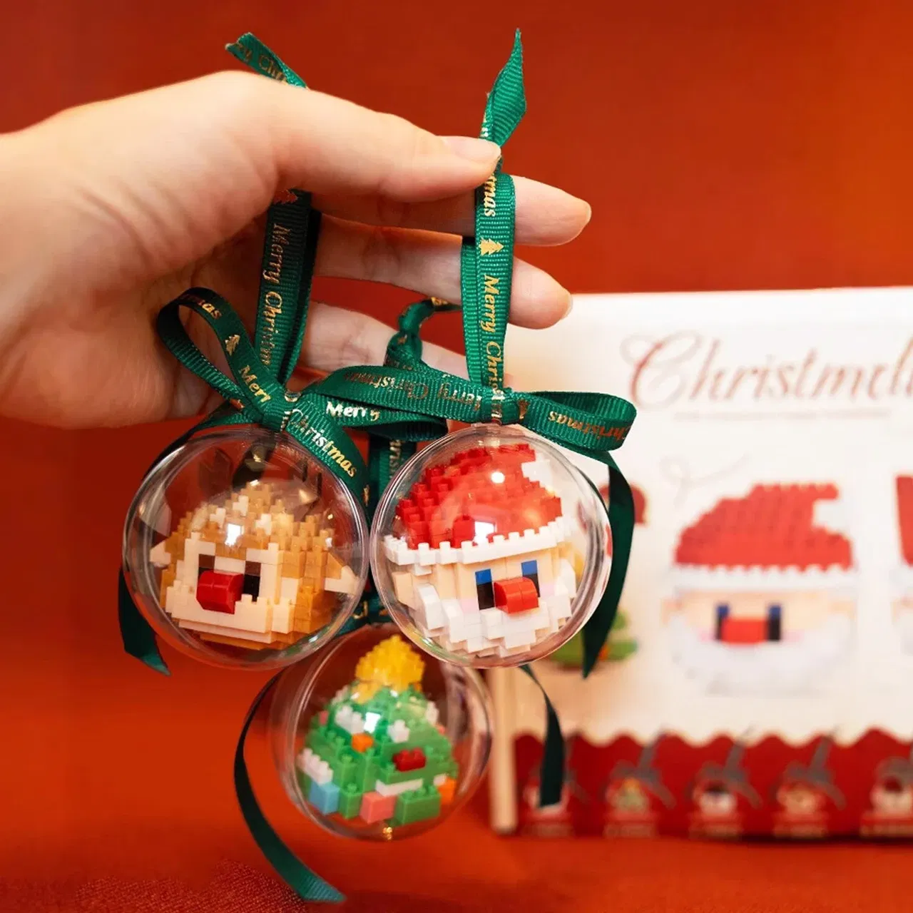 Color: Red - Santa Claus Building Blocks Christmas Bricks Gift Kids Toy Home Decoration Micro Particle Bricks Diy Assembly Games Xmas Gift