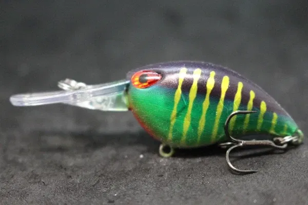 Color: Light Brown - wLure Crankbait Wobble Fishing Lure 6cm 5g Deep Diving Tight Action Fresh Water Hard Bait Floating 8# Hooks Insect Bait C770