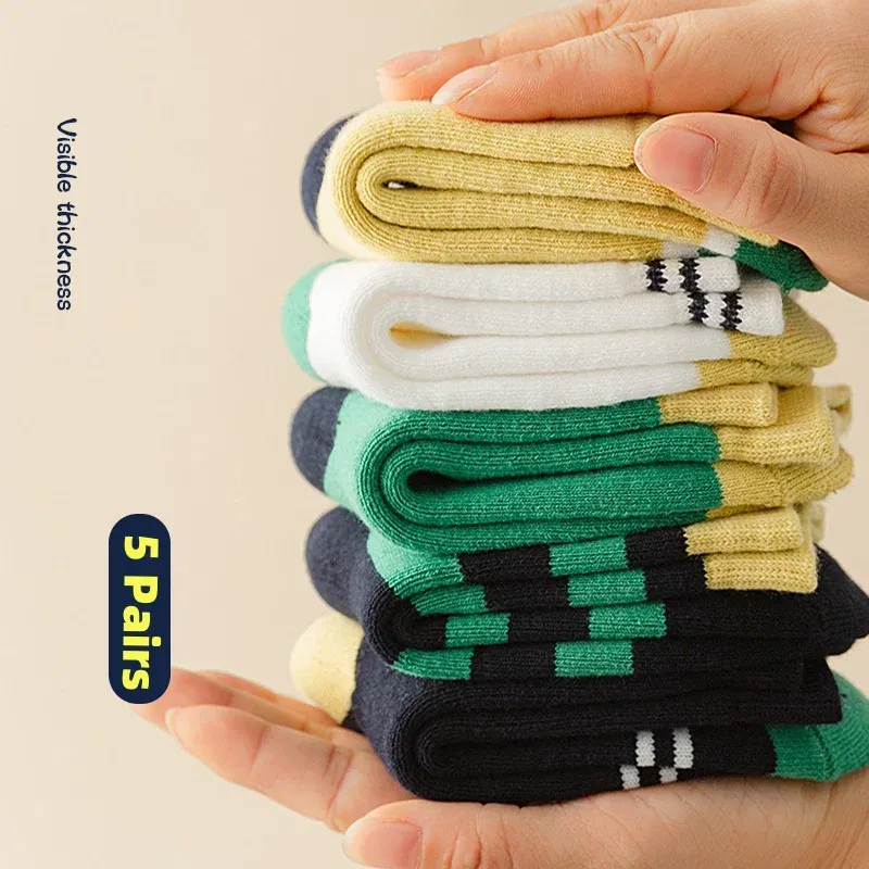 Color: black, Size: 4-6T - Children's Winter Socks 5 Pairs Student's Thick Cotton Socks Boys Warm Winter Socks Cartoon Racing Car Pattern