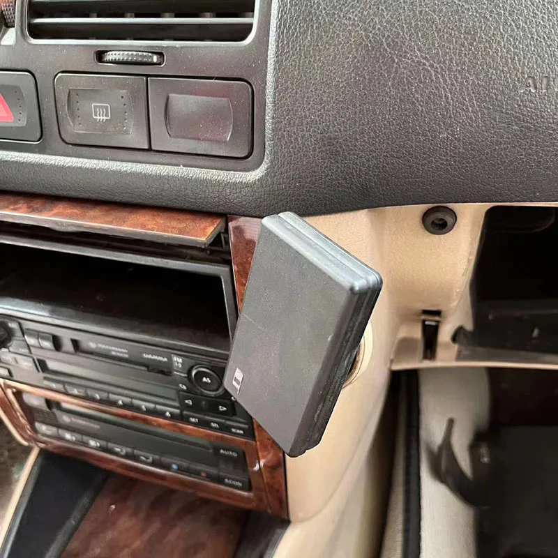 Color Name: Red - for VW Bora, Golf 4, R32 original car phone holder, phone holder