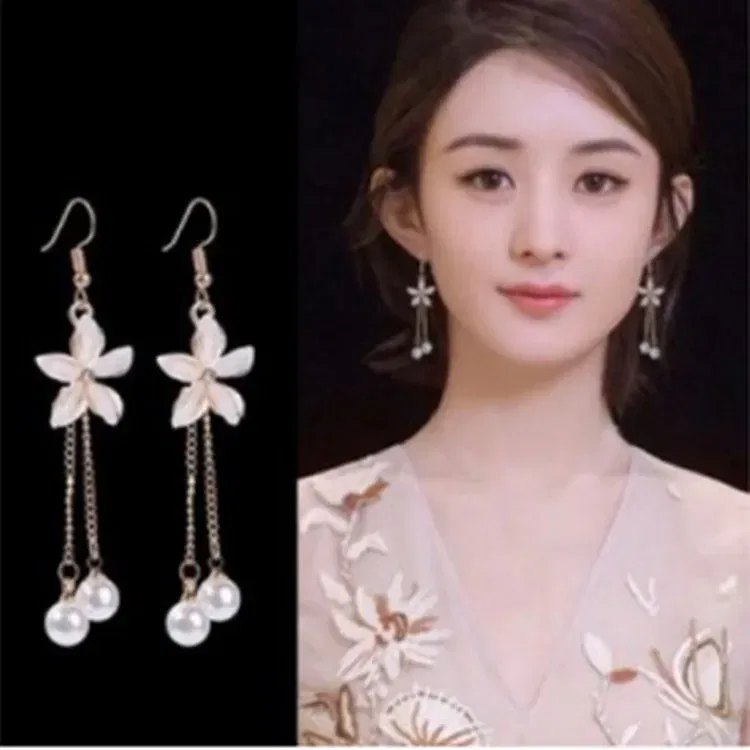 Metal Color: Blue white zinc plated - Flower Earrings 2019 Punk Fashion New Earrings Lady Wild Chain Pearl Crystal Flower Earrings Gift Wholesale Ladies Earrings