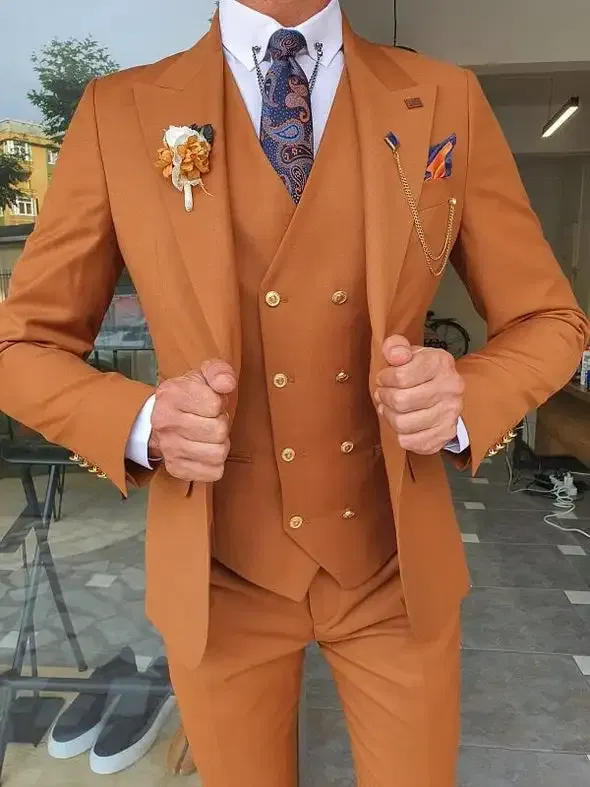 Color: Yellow, Size: 4XL, Ships From: CHINA - 3 Pieces New White Men's Suit 2022  Peak Lapel Slim Fit Casual Tuxedos Groom Tailor Made Terno Masculino (Blazer+Pants+Vest)