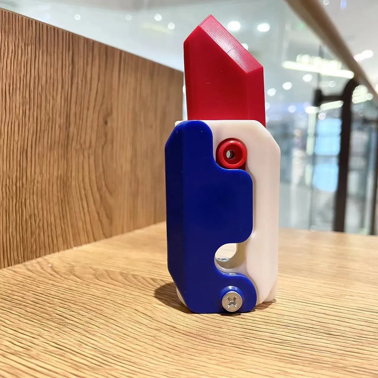 Color: light yellow, Ships From: CHINA - Gravity Folding Claw Knife Radish Knife 3d Printing Gravity Knife Small Radish Knife Push Card Decompression Fidget Mini Toy
