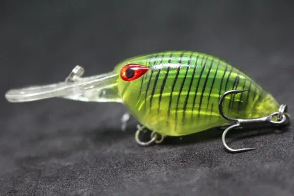 Color: Thistle - wLure Crankbait Wobble Fishing Lure 6cm 5g Deep Diving Tight Action Fresh Water Hard Bait Floating 8# Hooks Insect Bait C770