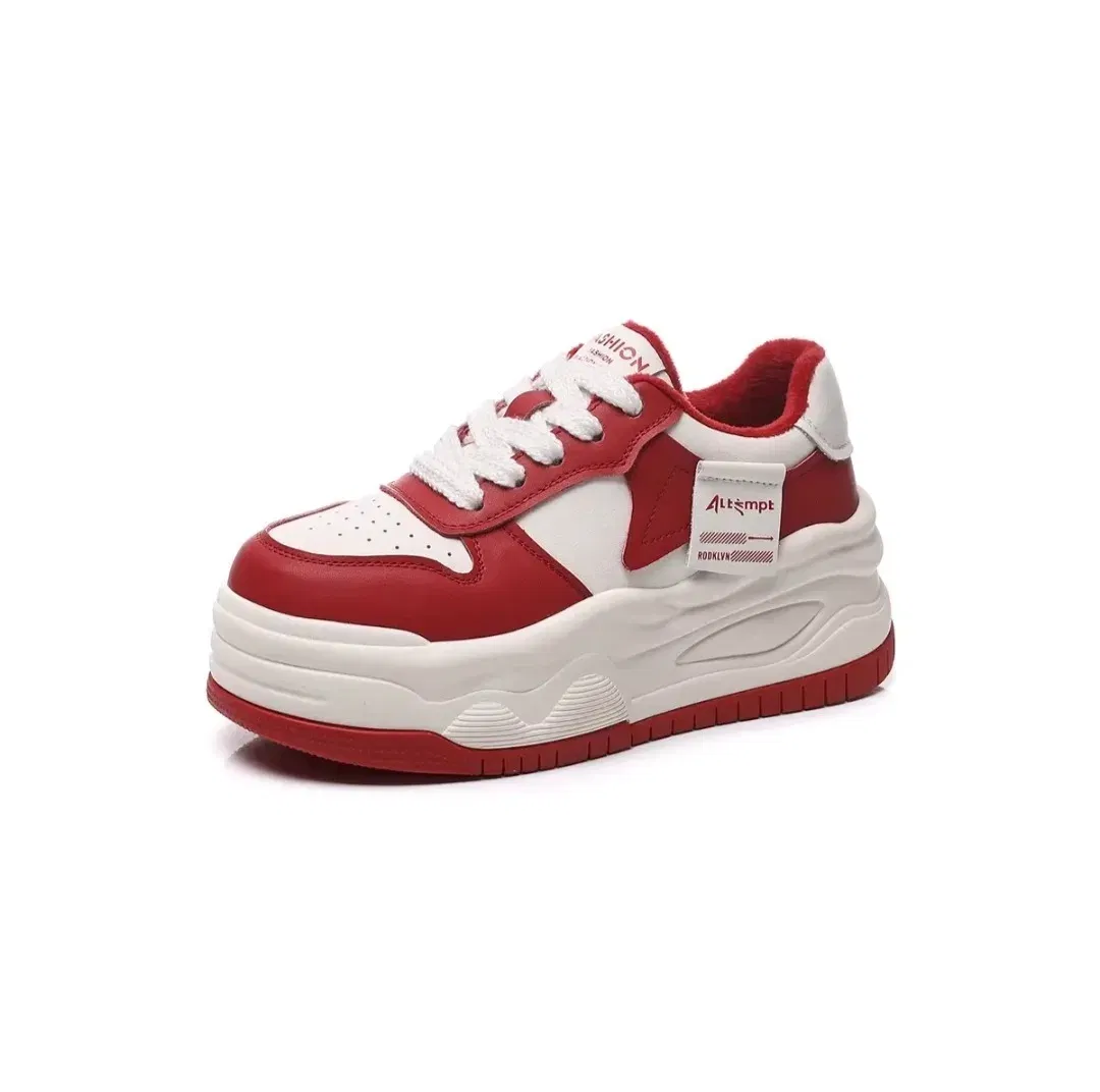 for women 2024 spring new thick sole increase casual board shoes for women with muffin bottom small white shoes