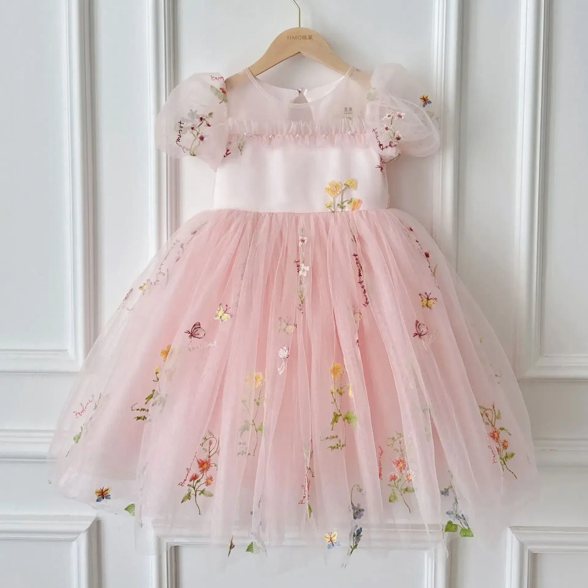 2025 Girls Dress Spring Stylish Princess Dress Embroidered Puff Sleeve Dresses Little Girl Holiday Tutu Clothes Costumes for Eid