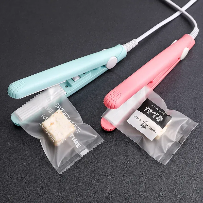 Color: Blue, Plug standard: us - Mini Flat Iron For Travel Hair Straightener Small Portable Straightening Iron Ceramic Women Men Quick Easy Short Hair Styling