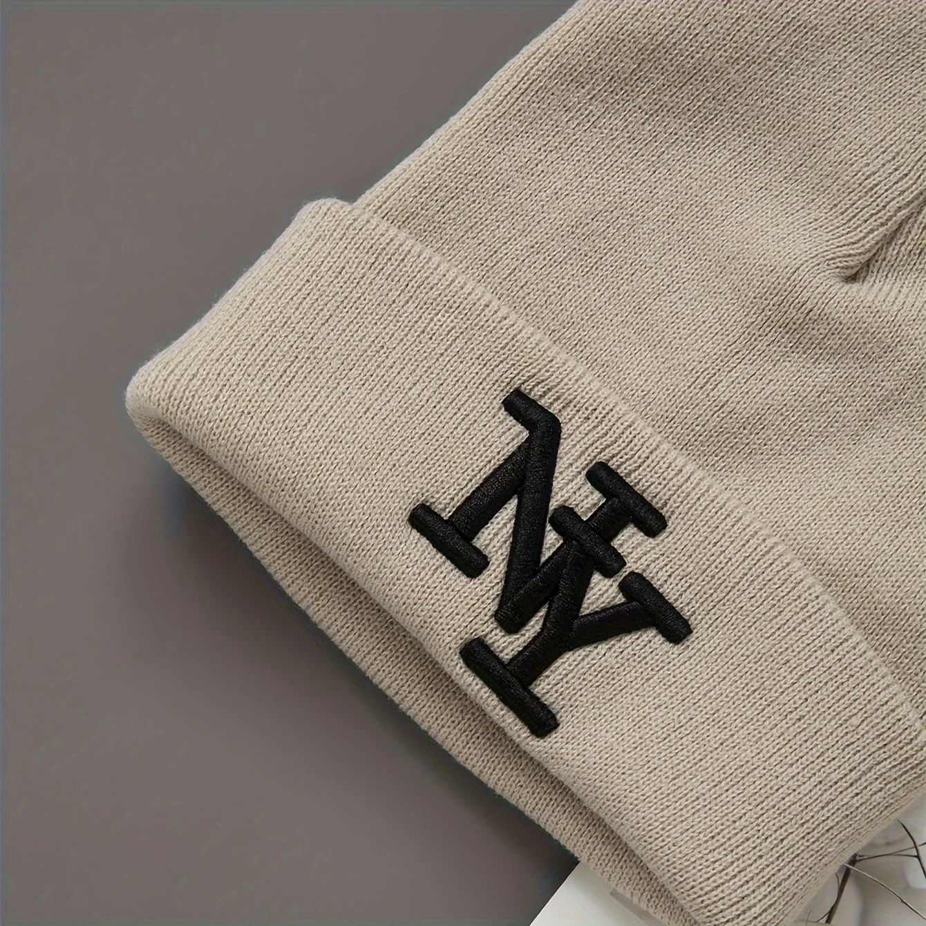 Color: light green - 1/2/3pcs Unisex Winter Beanie Hats, Solid Color Knitted Warm Outdoor Caps with Embroidered NY Logo, Hand Washable, Black