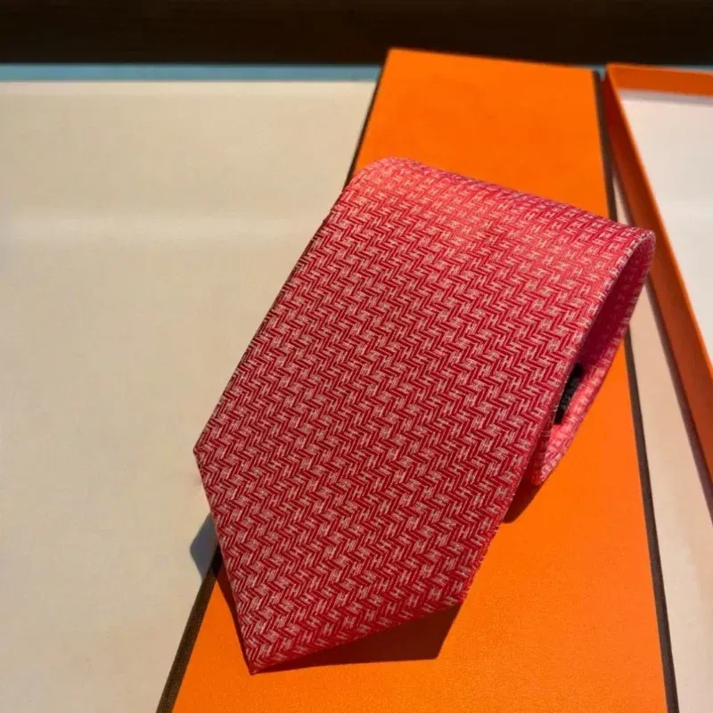 Color: black - Luxury Counter Series Plaid Tie Master-grade Silk Weaving, Suitable for All Occasions Men's Business Tie Bow Tie