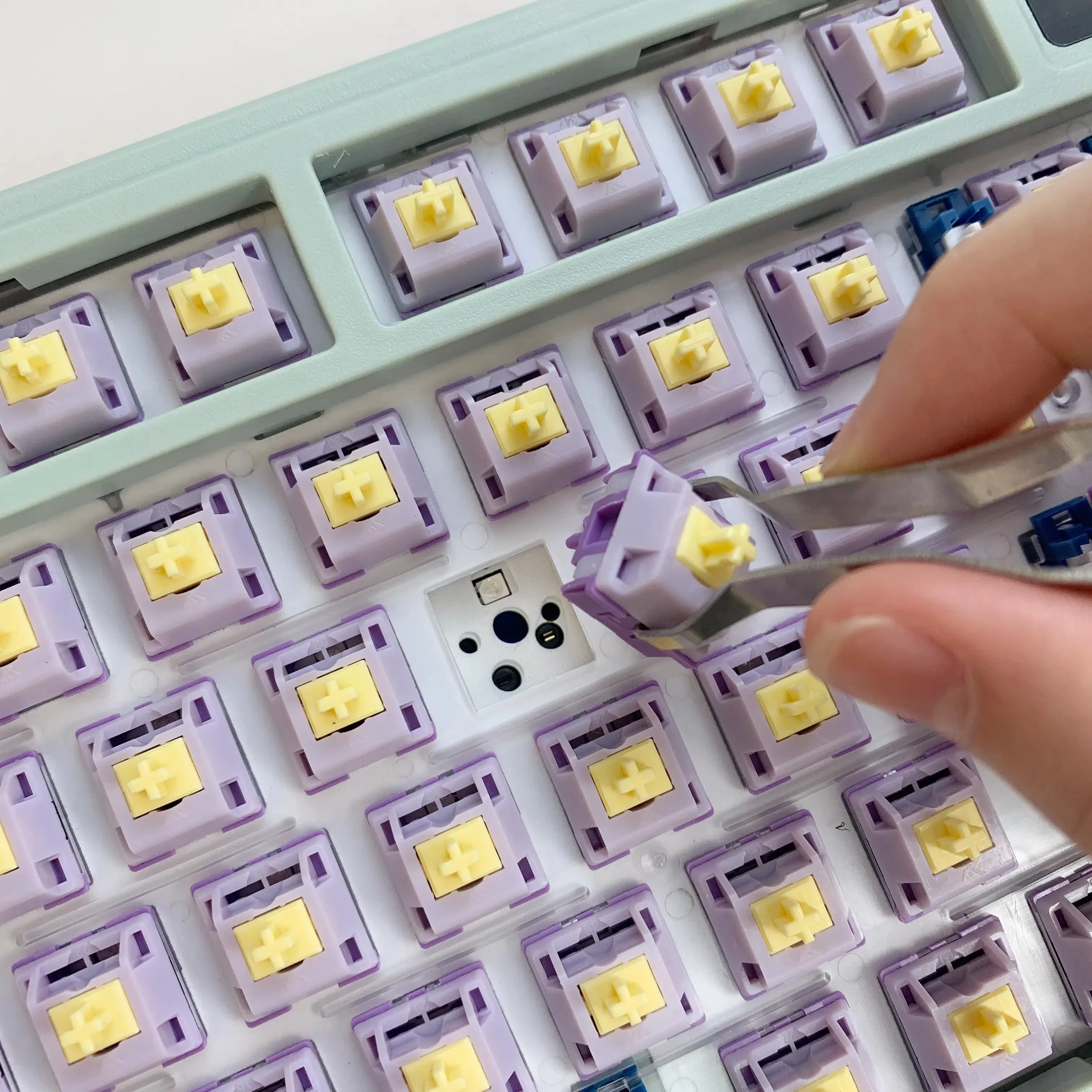 Color: Olive, Axis Body: blue switch - KTT Hyacinth Linear Switch Five Pins Switches MX For Mechanical Gaming Keyboards 45g Prelubed