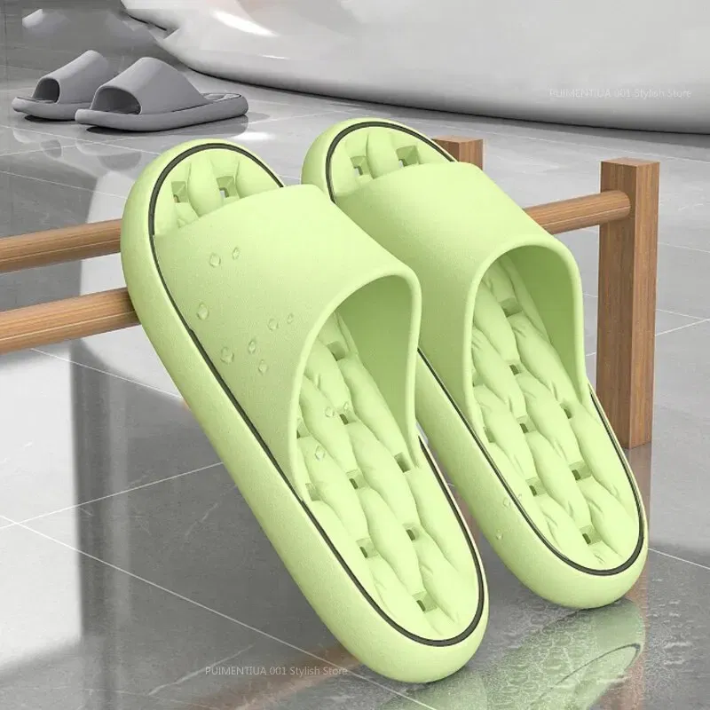 Color: black, Shoe Size: 44 - Bathroom House Slippers Leaking Quick-Drying Shower Slipper Light Weight Waterleaky Beach Flip Flops Women Swimming Slides