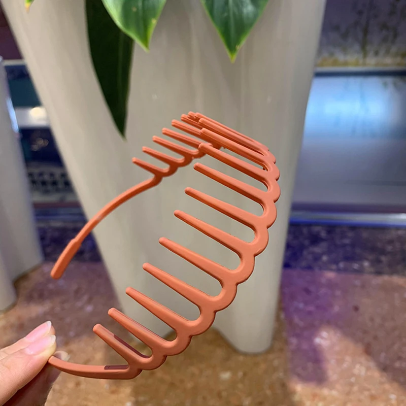 Color: SKY BLUE - Resin Hair Comb Hairbands Hair Accessories Matte Hair Hoop with Teeth Non-slip Head Hoop Frosted Makeup Dressing Thin Headband