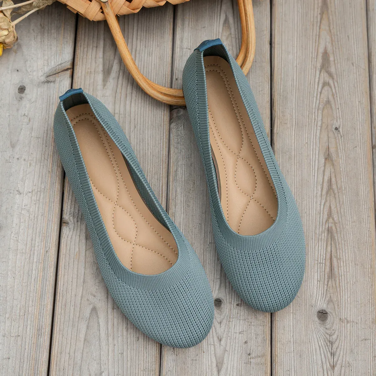 Color: Blue, Shoe Size: 39 - Elastic Knitting Flats Slip on Shoes for Women 2024 Summer Breathable Soft Loafers Woman Lightweight Casual Shoes Mom Moccasins