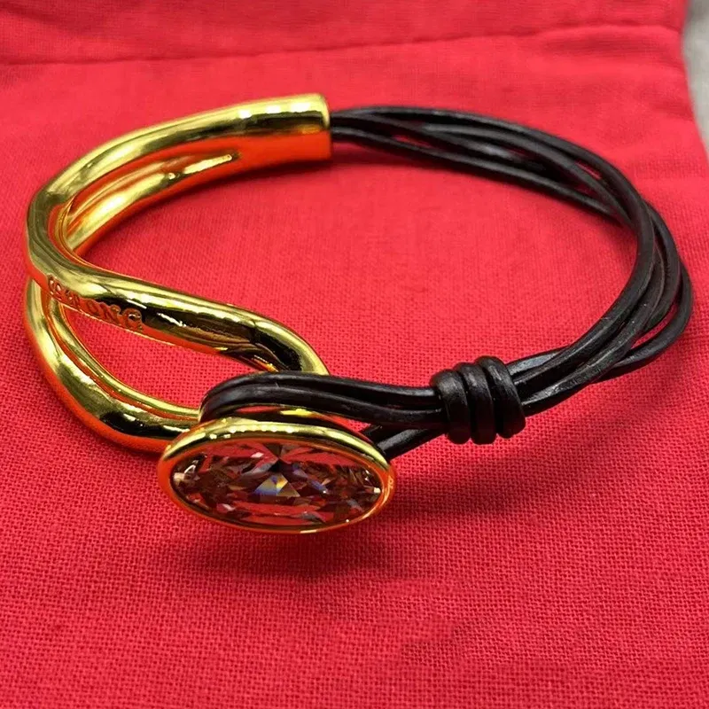 Metal Color: Titanium Plated - gift of New Hot Spanish jewelry lightweight luxury jewelry bracelet ladies party exquisite accessories high-quality gifts