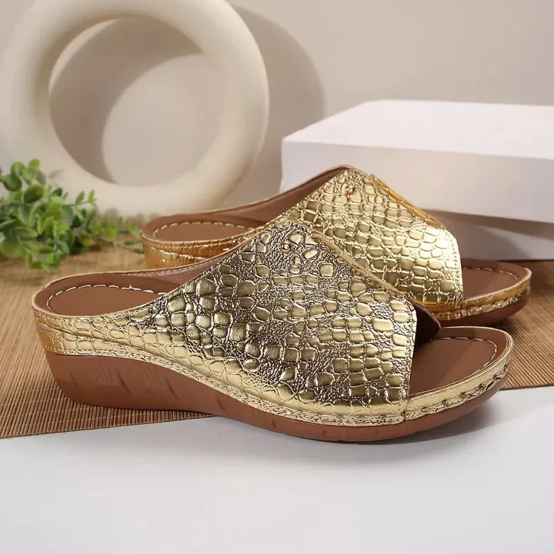 Color: Silver, Shoe Size: 40 - Women Gold Wedge Slippers New Summer Woman Crocodile Print Platform Sandals Female PU Leather Non Slip Beach Slides