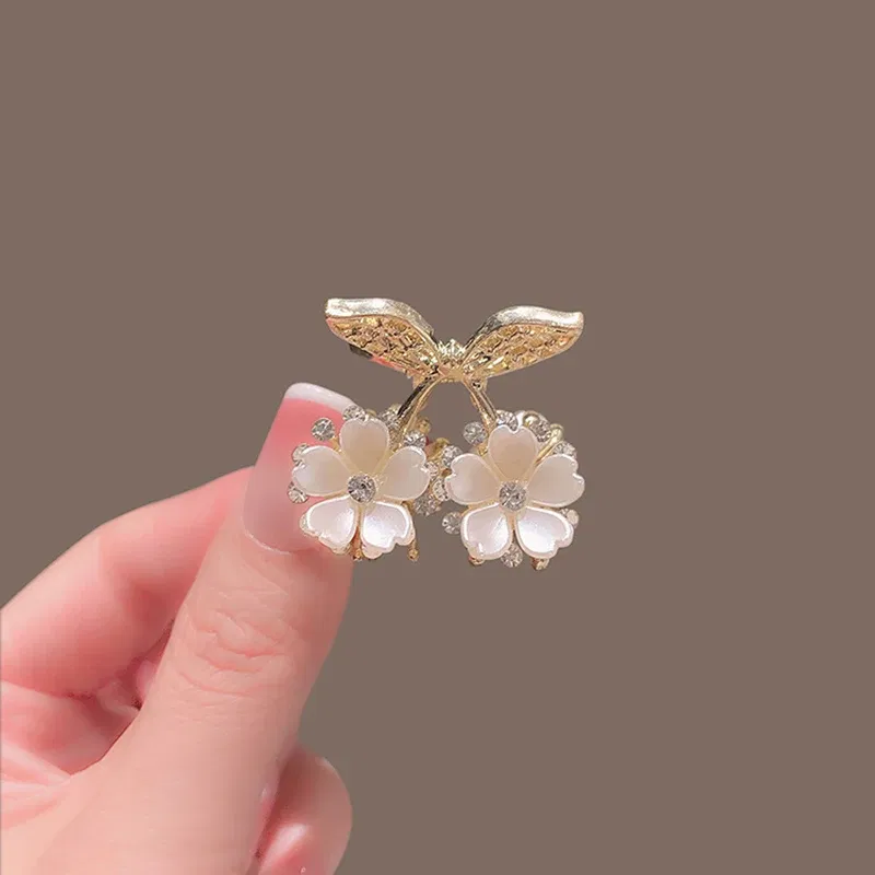 Color: black - Super Fairy Sakura Cherry Clip Small Size Girl Bangs Clip Side Clip Top Clip Fashionable Hairpin Hair Accessories