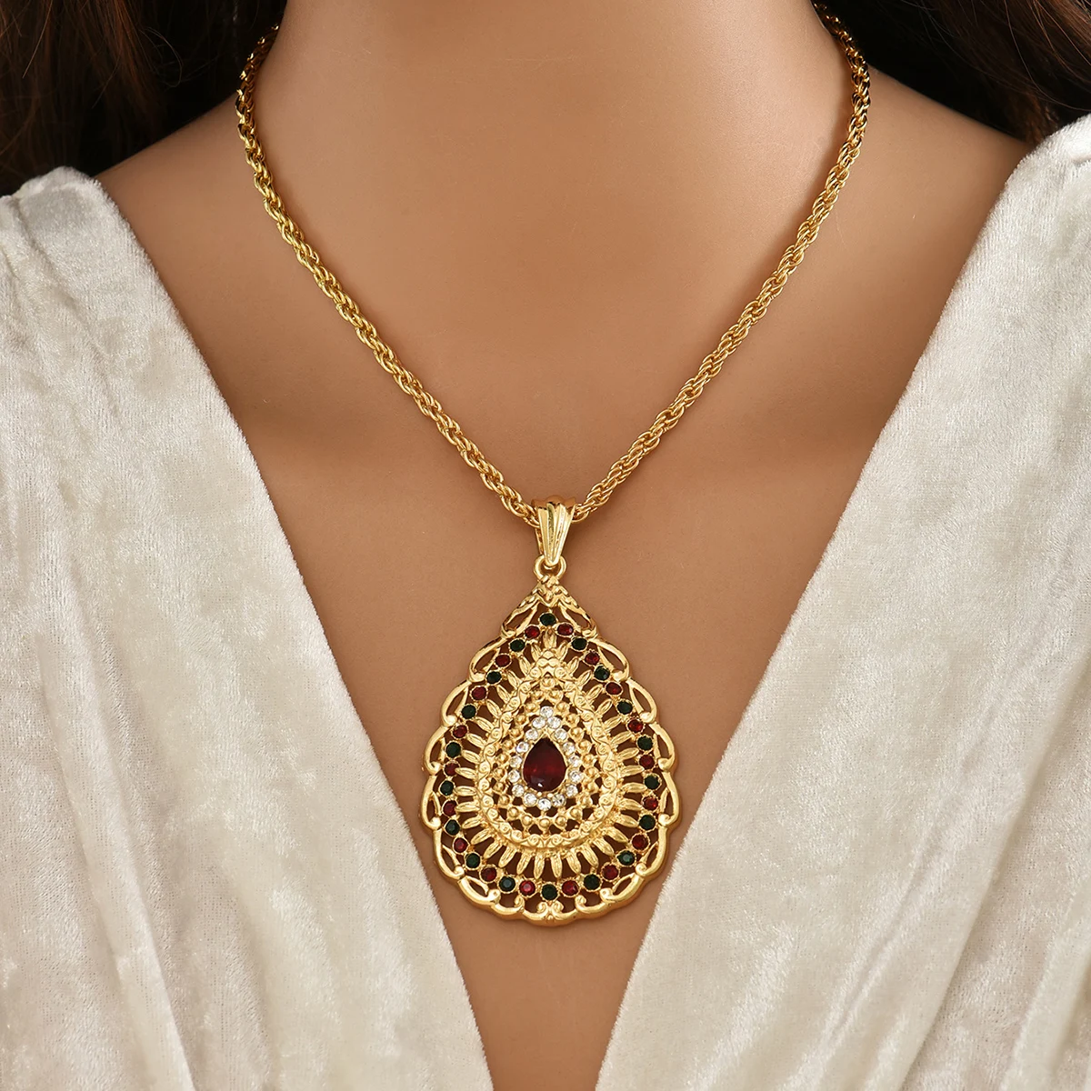 Metal color: BROWN - Shiny, Luxurious And Unique Metallic Multi-Colored Hollow Drop-Shaped Pendant Necklace With A Fine Chain And Adjustable Design.
