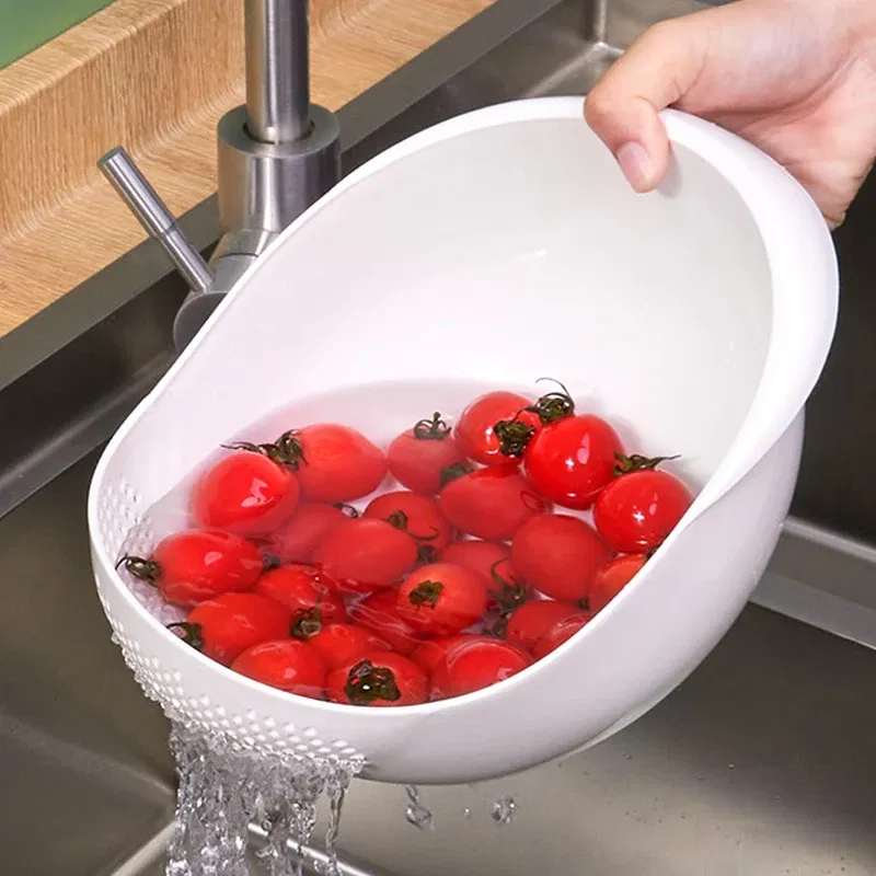 Color: Blue - Rice Sieve Plastic Colander Kitchen Drain Basket with Handles Rice Bowl Strainer Strainer Basket Sink Drain Kitchen Tools
