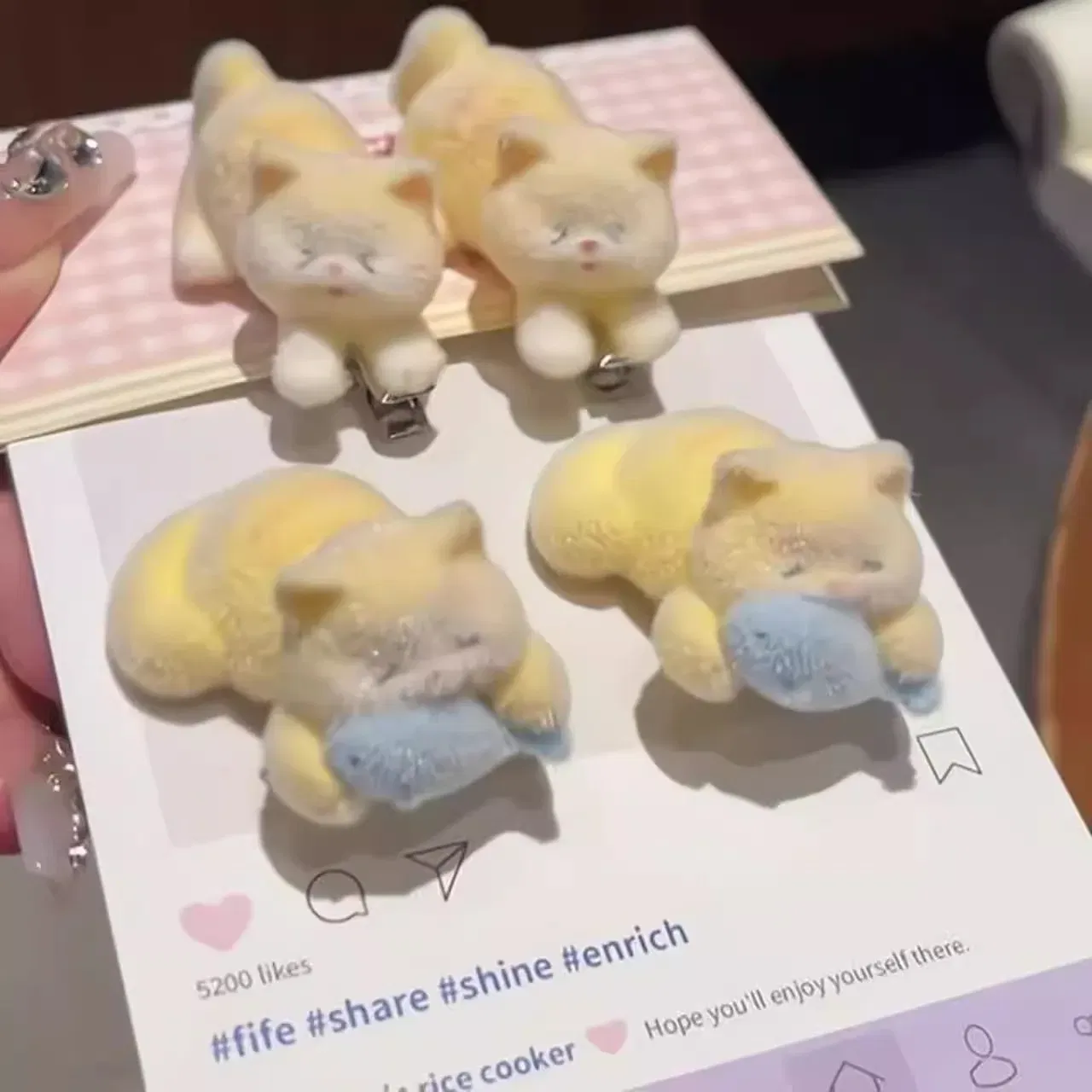 Color: Red - 1/2pcs New Cat Flocking Hair Clip Plush Cute Cat Fish Hairpin Sweet Kawaii Hair Clips for Girls Kids Headwears Deraction Gifts