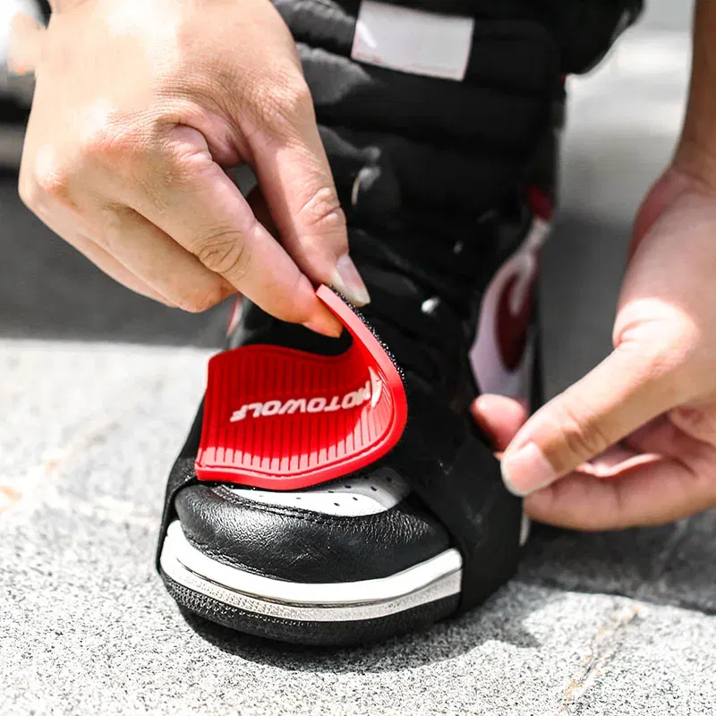 Color: black - Motorcycle Anti-skid Gear Shifter Rubber Shoes Protective Gear Shift Pad Lightweight Boot Cover Shifter Guards Protector