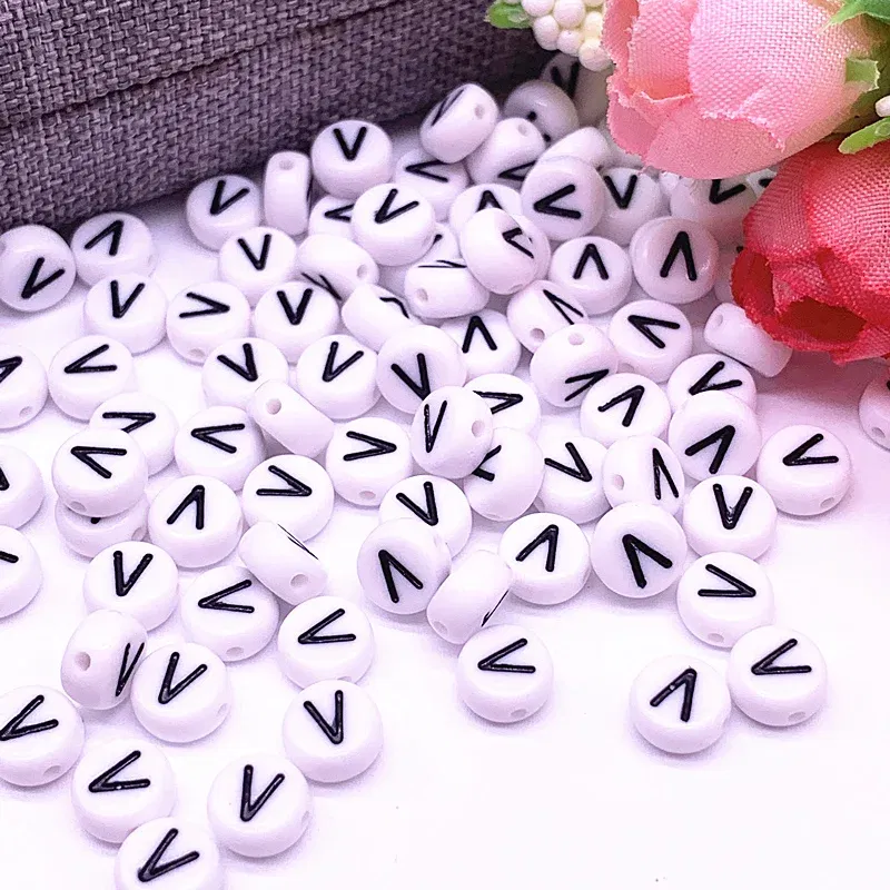 Color: WHITE - 100pcs/lot 7x4mm 26 Letter Beads Round Shape Beads Alphabet Letter Charms for Make Jewelry Accessories