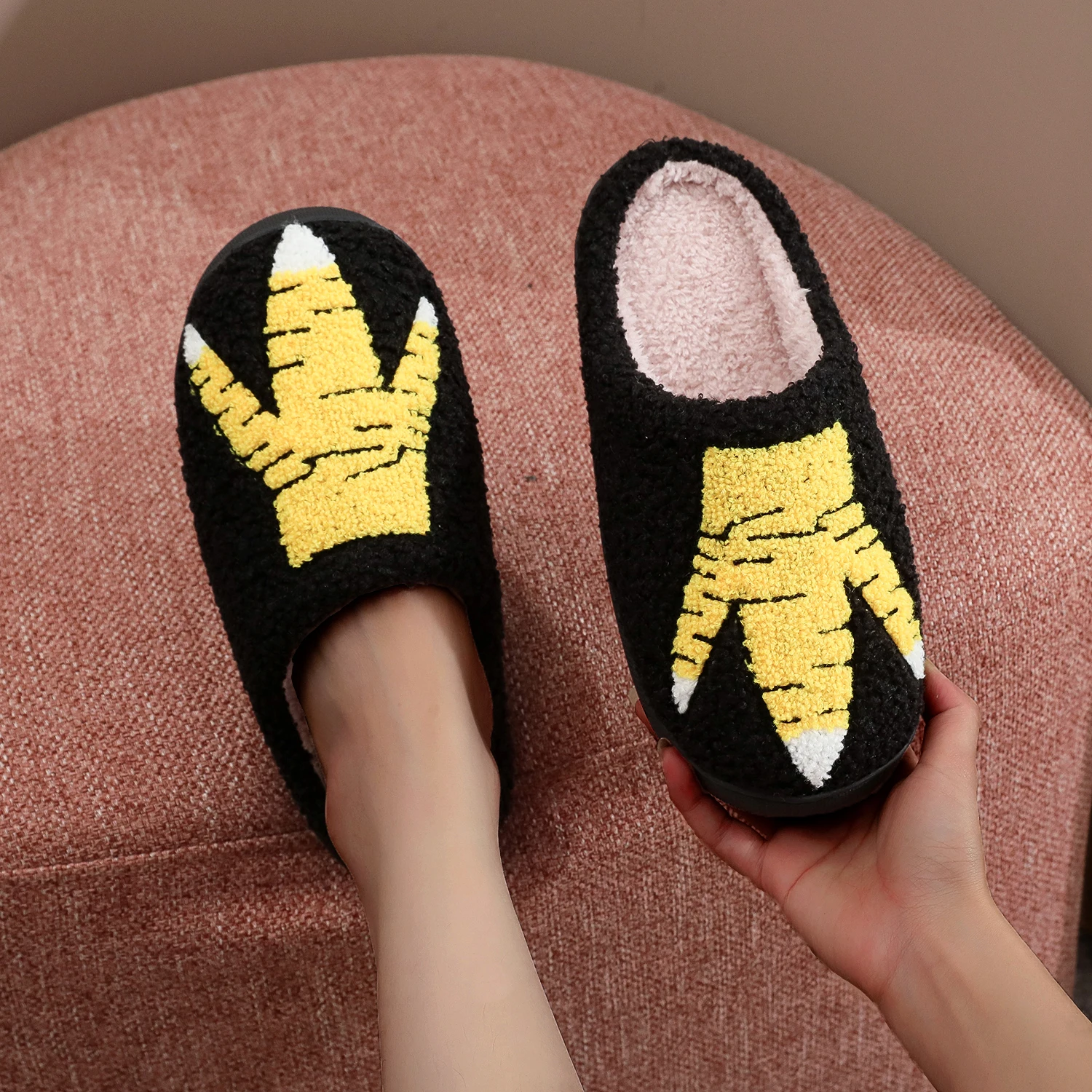 Color: black, Shoe Size: 40 - Winter stuffed Shoes Funny Chicken Claw stuffed Shoes Thick stuffed Thick Bottom Lightweight Fur Slippers