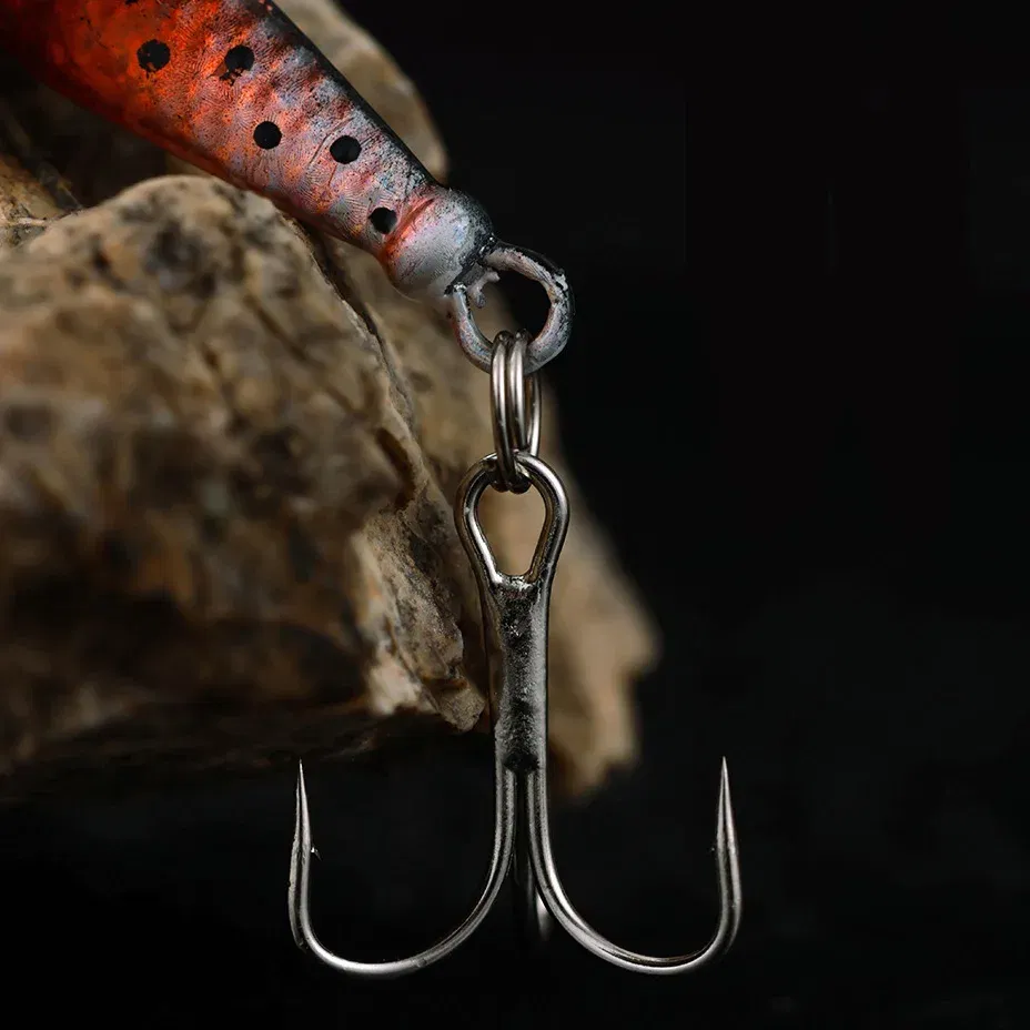 Color: Red - Rotating Metal Spinner Fishing Lures 9.1g 7cm Sequins Iscas Artificial Hard Baits Crap Bass Pike Treble Hook Tackle Accessories