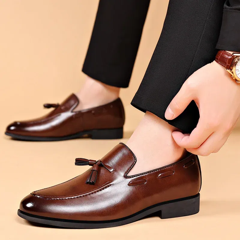Color: Beige, Shoe Size: 44 - Mens Dress Shoes Designer 2024 New Business Shoes Slip on Men Leather Shoes Pointed Toe Business Casual Man Zapatos Para Hombres