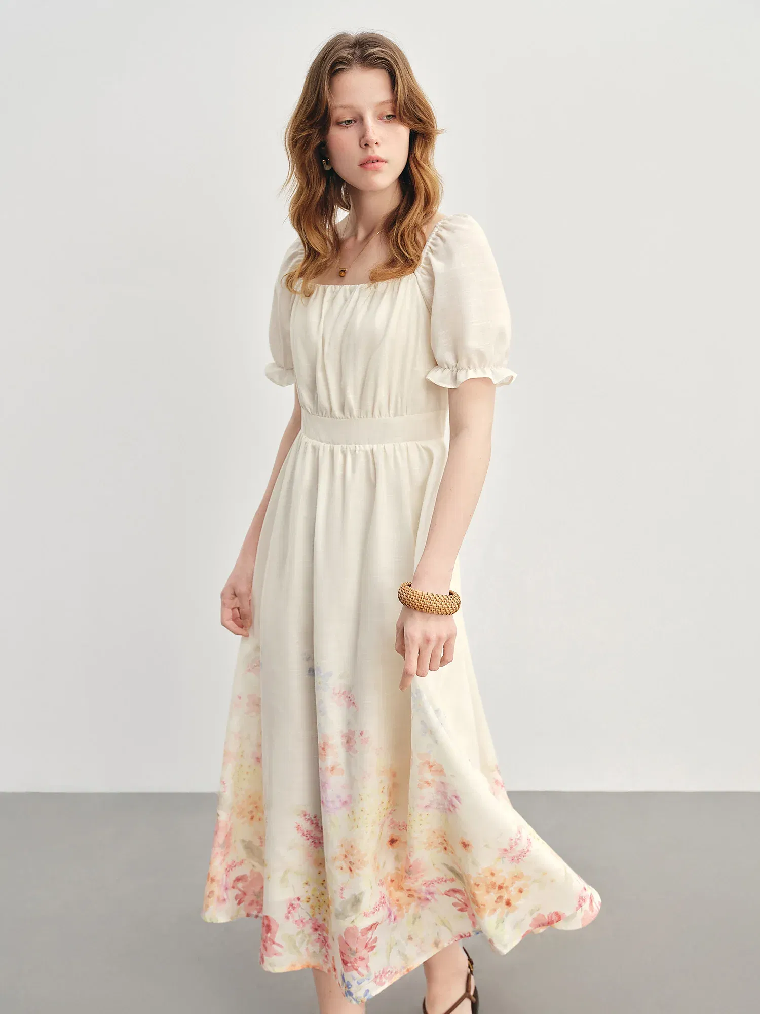 ?‹DUSHU Summer 2025 Textured Floral Dress - Regal Bubble Sleeve Fluid Silhouette Resort to Office?‹