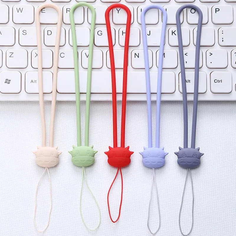 Color: Red / Pink - Cartoon cow silicone lanyard liquid short wrist lanyard creative warm hand treasure U disk sling silicone mobile phone lanyard