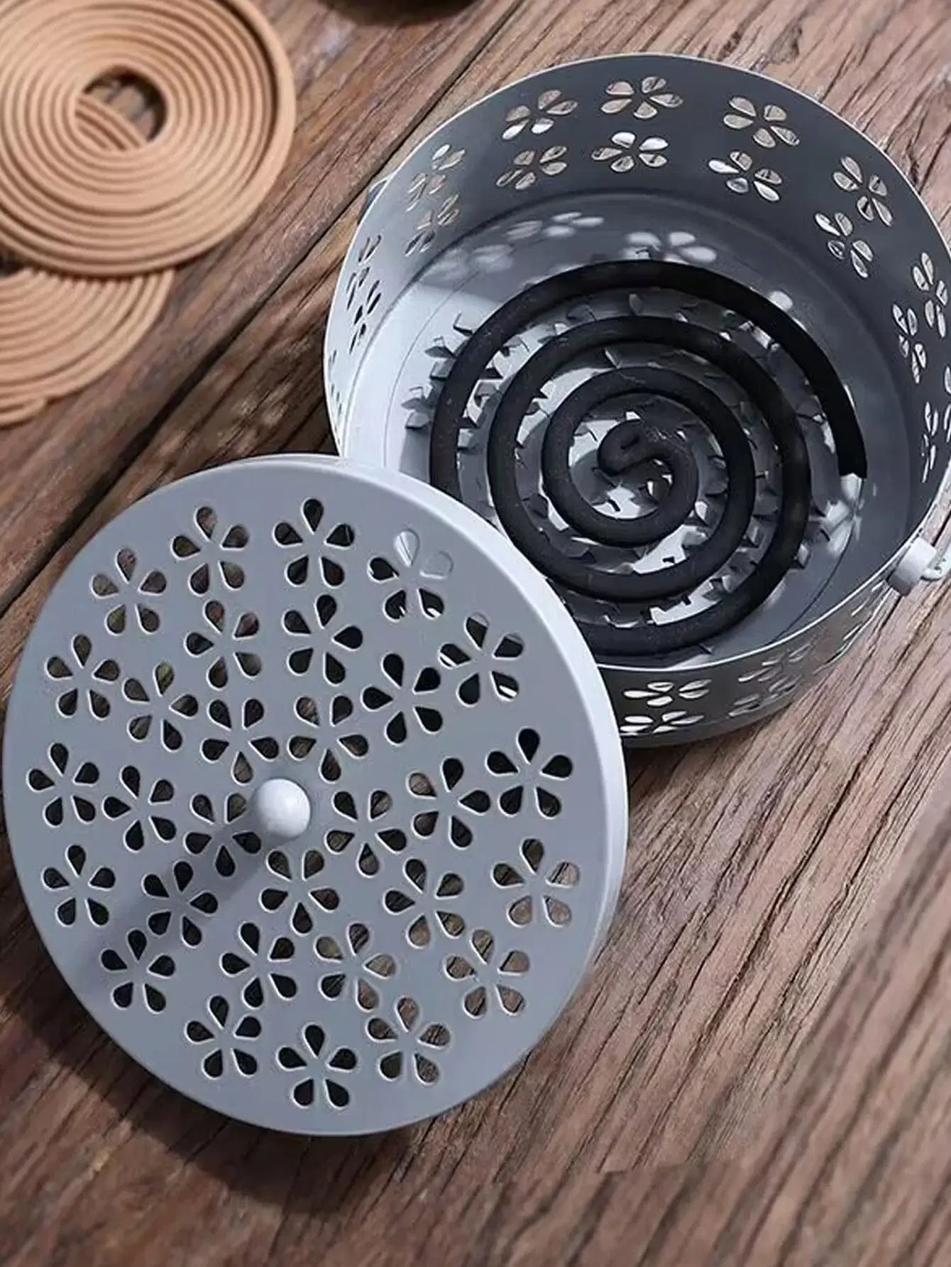 Color: Pink - Mosquito-repellent fireproof mosquito-repellent household with cover wrought iron sandalwood mosquito incense burner
