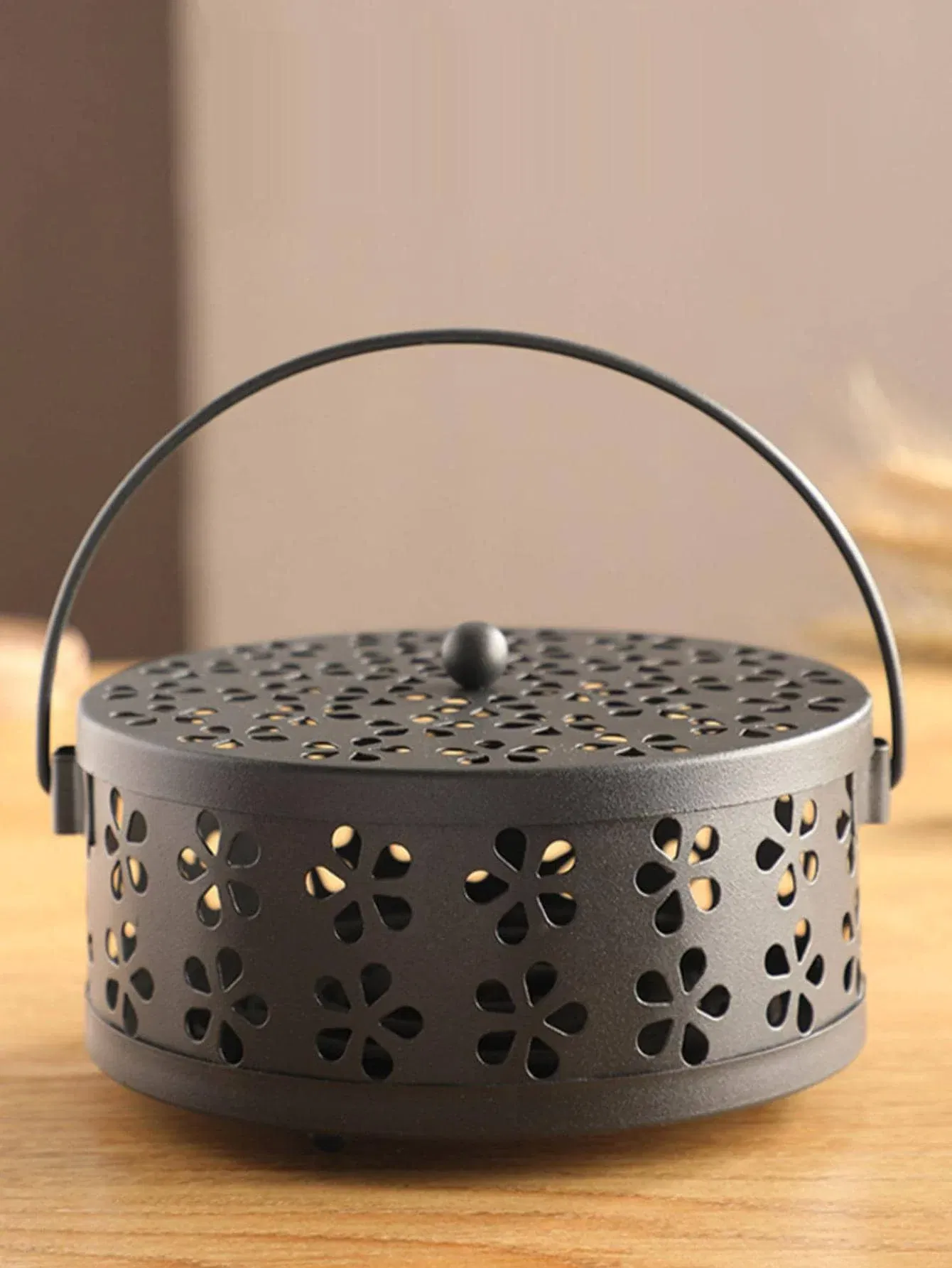 Color: Pink - Mosquito-repellent fireproof mosquito-repellent household with cover wrought iron sandalwood mosquito incense burner