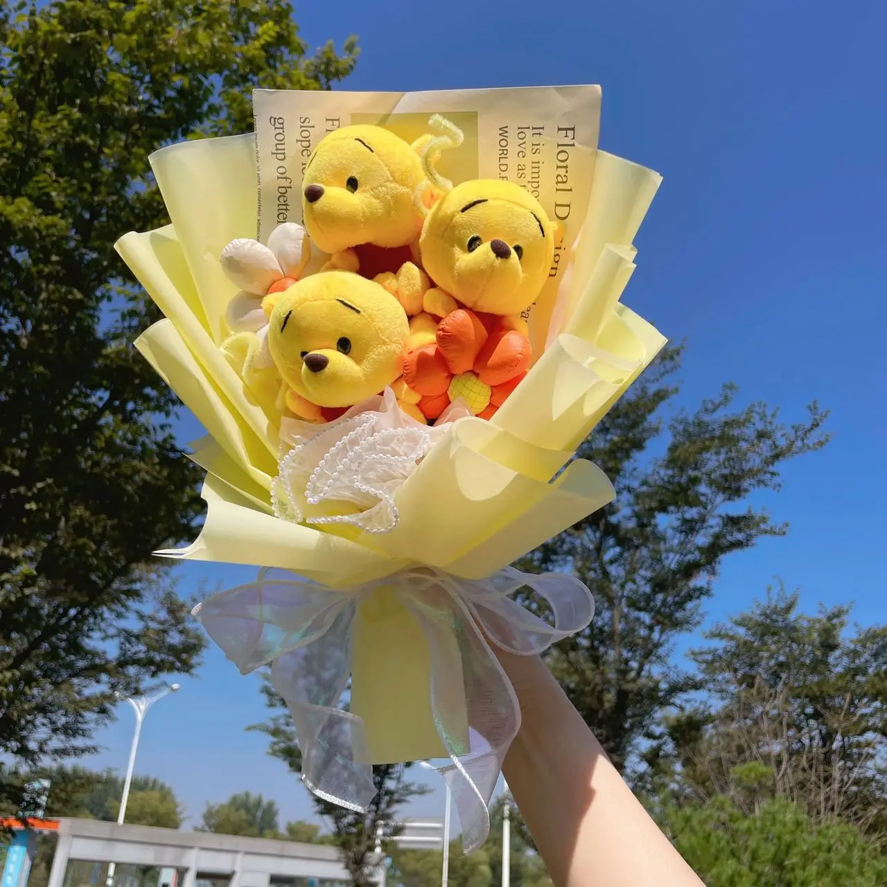 Color: Dark Red - Cartoon Winnie the Pooh Plush Doll Toy Handmade Flower Bouquet Wedding Valentine's Day Christmas Graduation Gifts