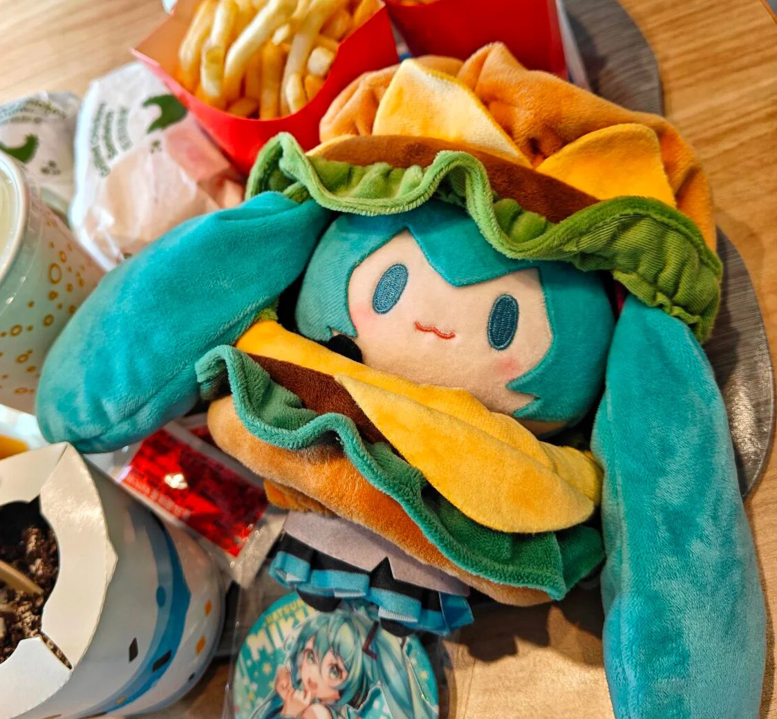 Color: WHITE - 15cm Hatsune Miku Kawaii Q Version Figure Plush Doll Anime Peripheral Plush Stuffed Toy Collection Model Ornament Toys Gifts