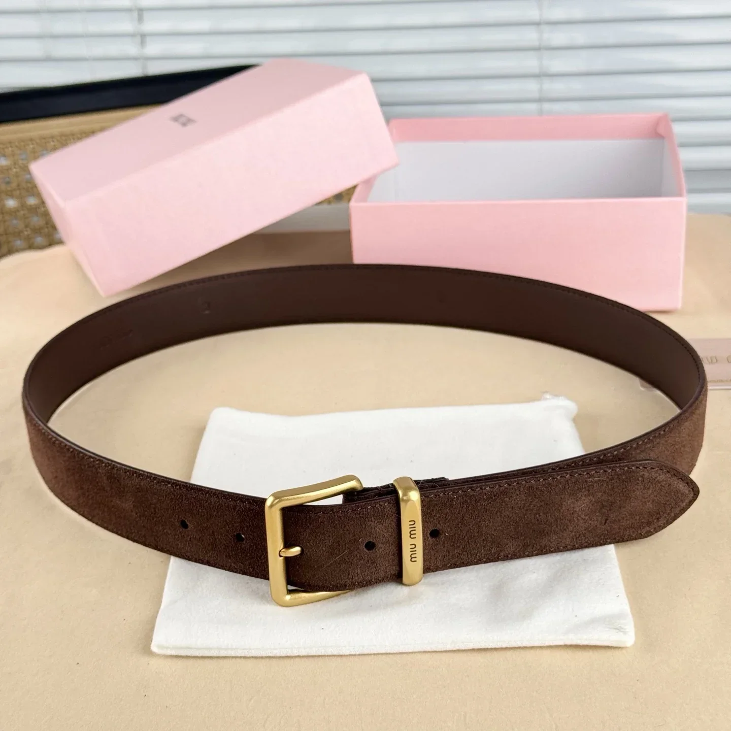 Color: Yellow, Belt Length: 110cm - High-end Gift Simple and Elegant Suede Handmade Belt Metal Buckle Fashion Belt MIU Series Trendy Women's Belt Suede Belt Luxury