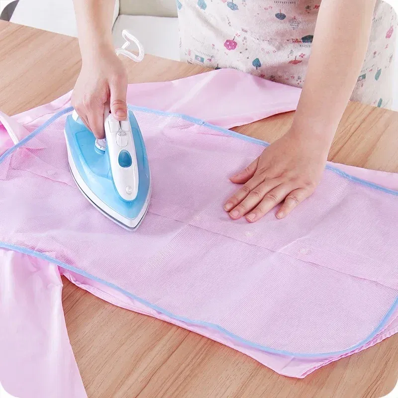 Color: Red - Ironing Pad T-shirt pantsHigh Temperature Resistant Heat Insulation Ironing Cloth Clothes Protection Pad Home Mesh Ironing Board