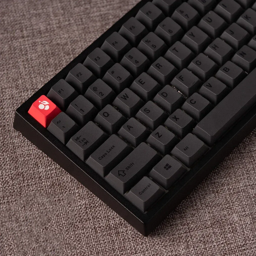 Color: Khaki - Minimalist Black keycaps PBT cherry profile 61/71/64/68/84/96/980/87/104 keycap set