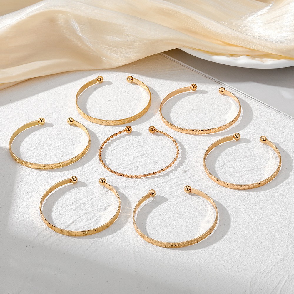 Diamond Pattern Exaggerated Bracelet