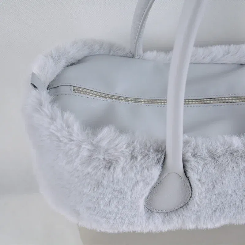 Color: Red - New Autumn winter obag Faux Rex Rabbit fur zipper up furry Trim Inner pocket for Classic Mini O bag Accesorios