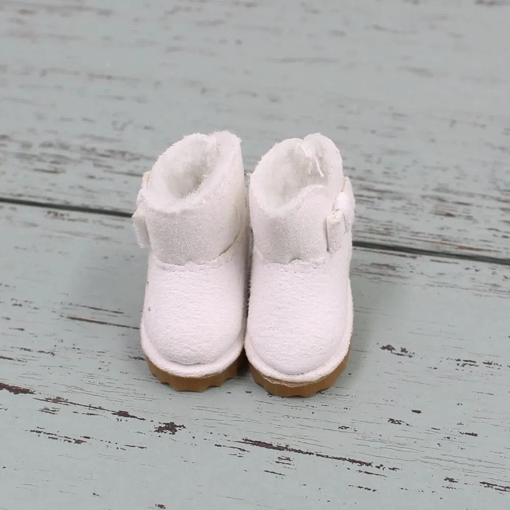 Color: Silver, Size: One Size - ICY DBS Blyth doll toys shoes winter boots snow shoes about 3.5cm toy shoes