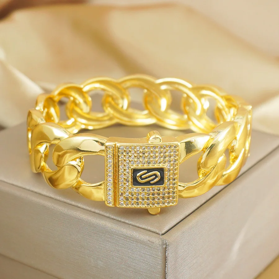 Cuba Chain Neutral Fashion Bracelet, 24K Gold Plated Cubic Zirconia, Elegant Style, Saudi Arabia National Day Accessory