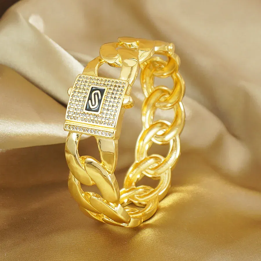 Cuba Chain Neutral Fashion Bracelet, 24K Gold Plated Cubic Zirconia, Elegant Style, Saudi Arabia National Day Accessory
