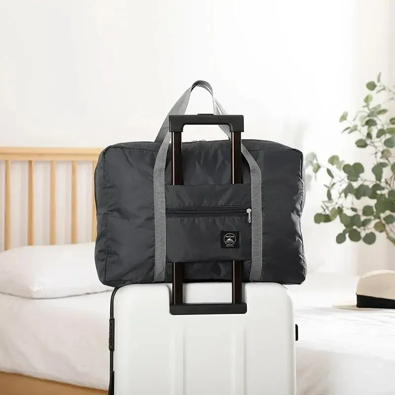 Color: black - Foldable Travel Duffel Bag for Airlines Carry on Bag for Women and Girls Lightweight Large Capacity Sports Weekend Trip Overnigh