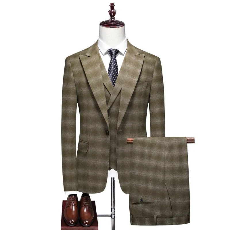 Color: green, Size: 4XL - High-End Three-Piece Men's Wedding Suit with Vest And Trousers Fashion Business Casual Groom's Dress All-In-One