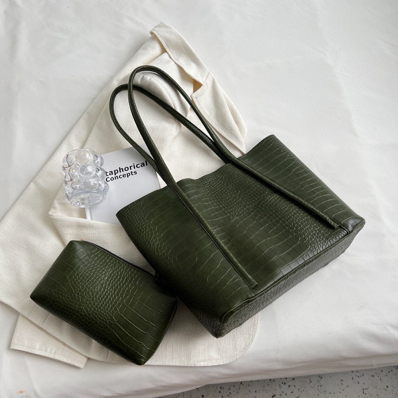 Western Style Large Capacity Leather Tote Bag