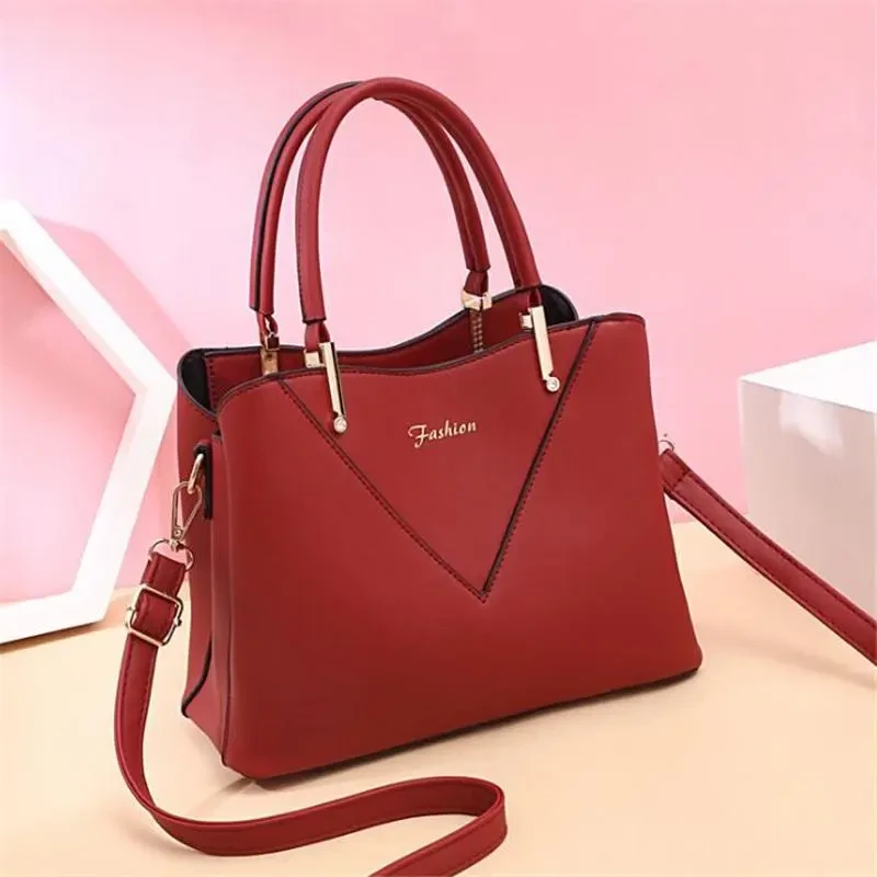 Women's Diag Handbag.