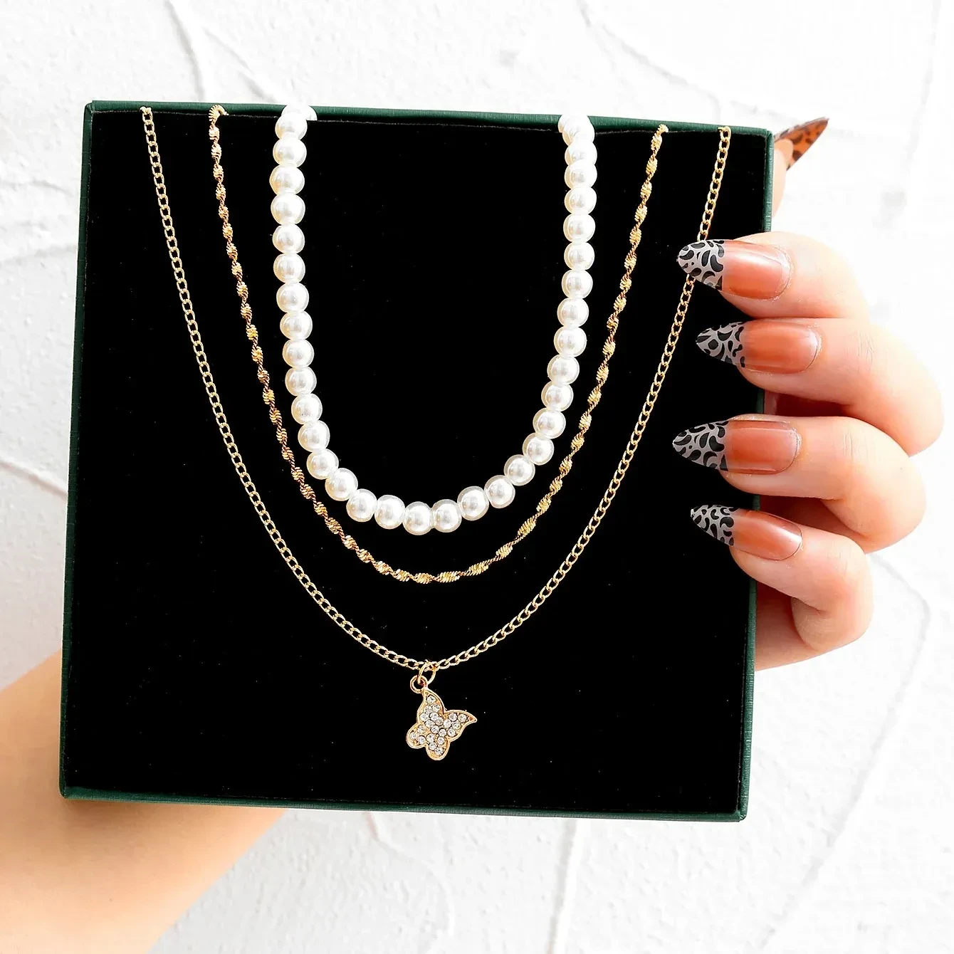 Exquisite Butterfly Multi-layer Pearl Pendant