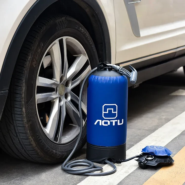Portable shower bag
